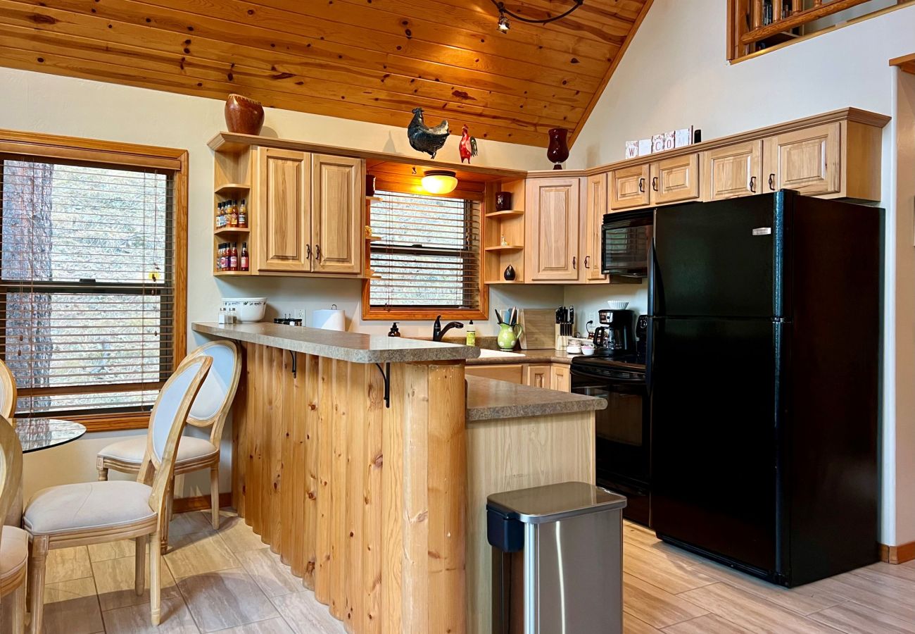 Cabin in Prescott - Lovekin Cabin - Prescott Cabin Rentals