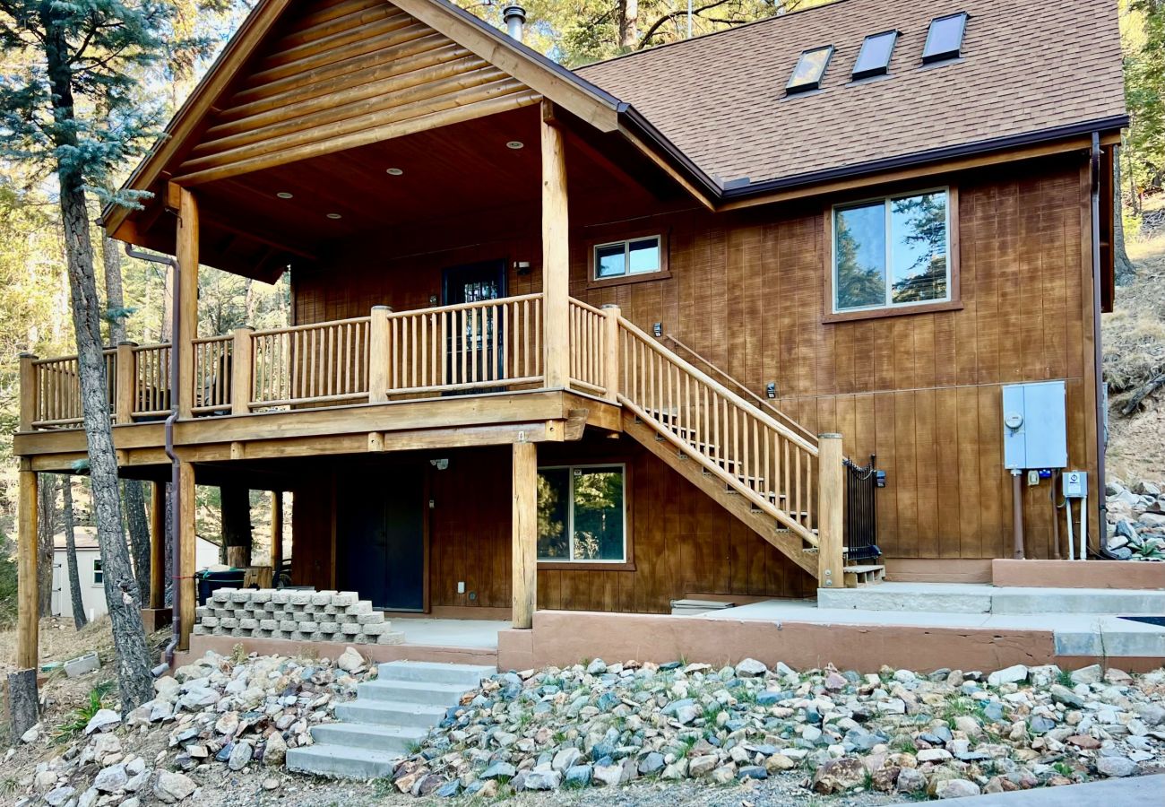 Cabin in Prescott - Lovekin Cabin - Prescott Cabin Rentals