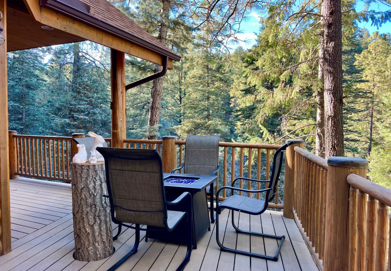 Cabin in Prescott - Lovekin Cabin - Prescott Cabin Rentals